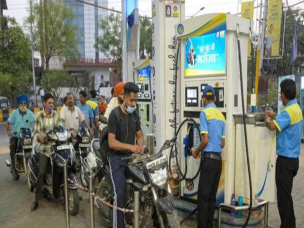 petrol_pump_diesel_1702962085